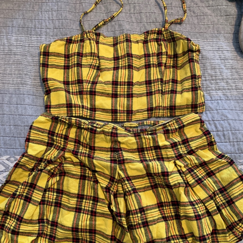 90s style plaid set